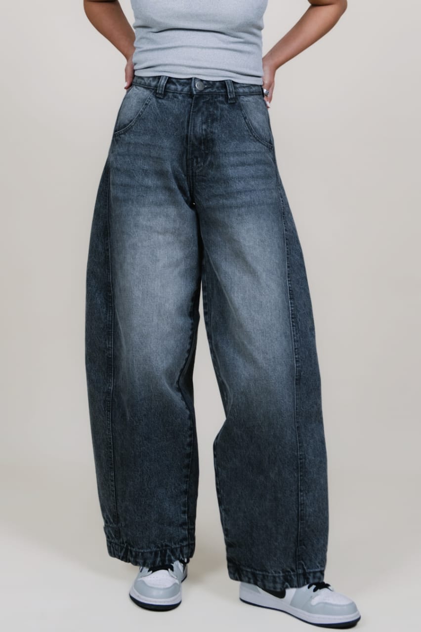 Bree Grey Wash Barrel
